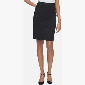 Black Calvin Klein Pencil Skirt - Size 6 - Fully Lined